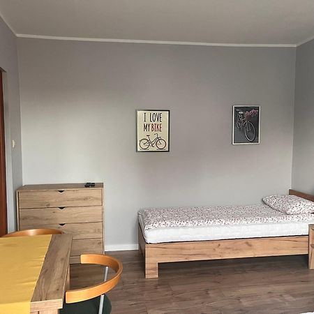 Pokoje Goscinne Halina Łeba Exteriör bild